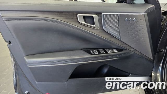 Kia K8 2022 — Photo 7/35