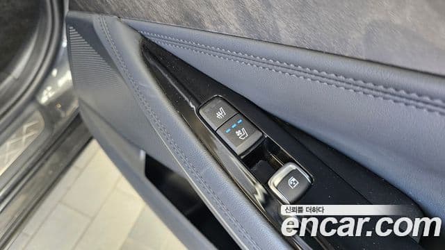 Kia K8 2022 — Photo 3/35
