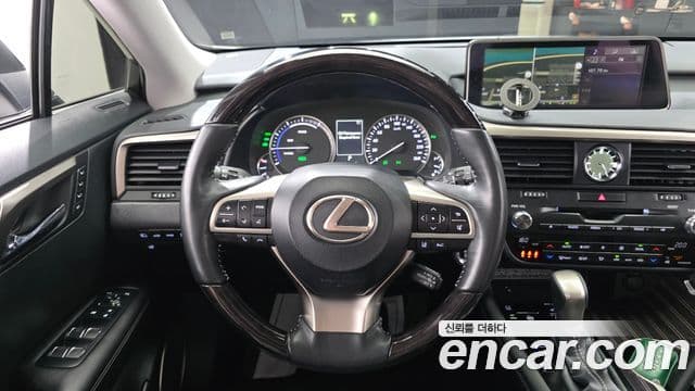 Lexus RX450h 2019 — Photo 15/20