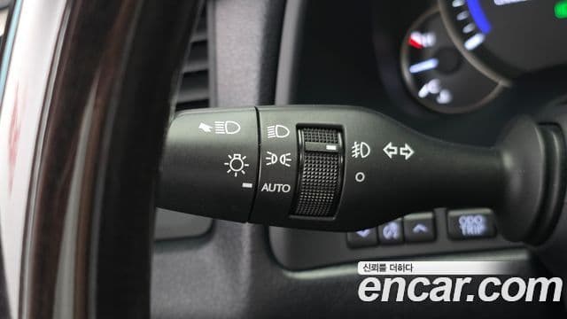 Lexus RX450h 2019 — Photo 7/20