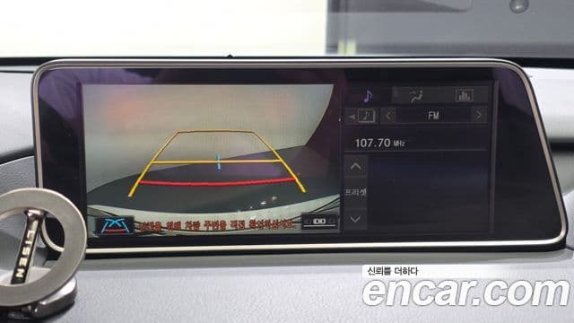 Lexus RX450h 2019 — Photo 13/20