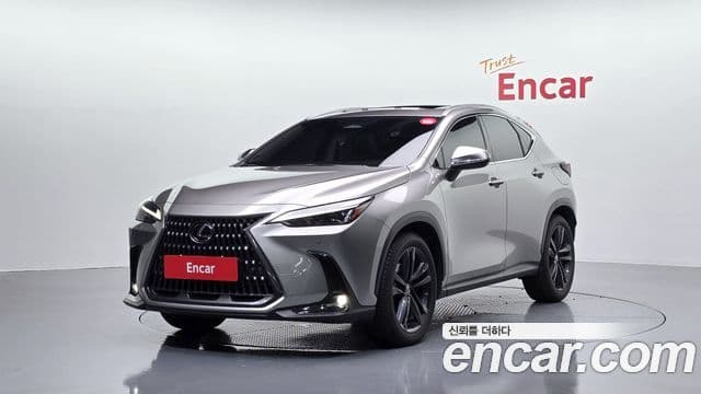 Lexus NX350h 2023 — Фото 1/20