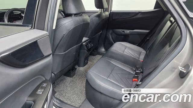 Lexus NX350h 2023 — Фото 12/20