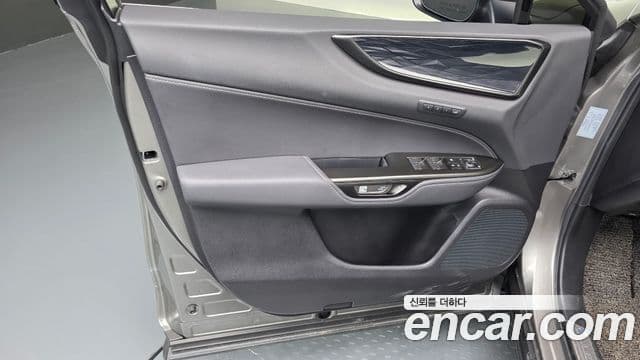 Lexus NX350h 2023 — Photo 30/33