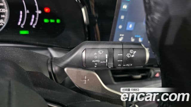 Lexus NX350h 2023 — Photo 19/33