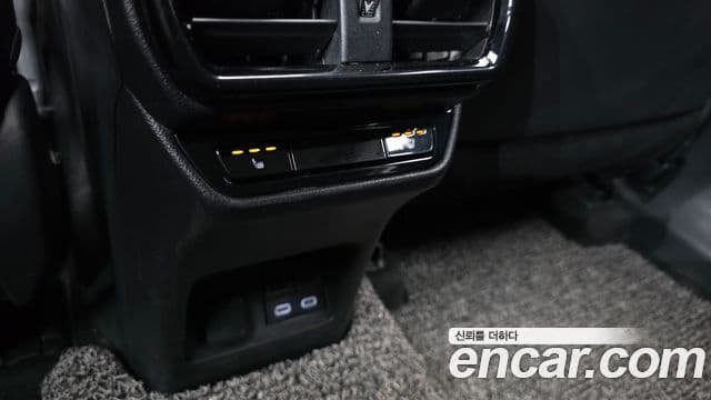 Lexus NX350h 2023 — Photo 12/33