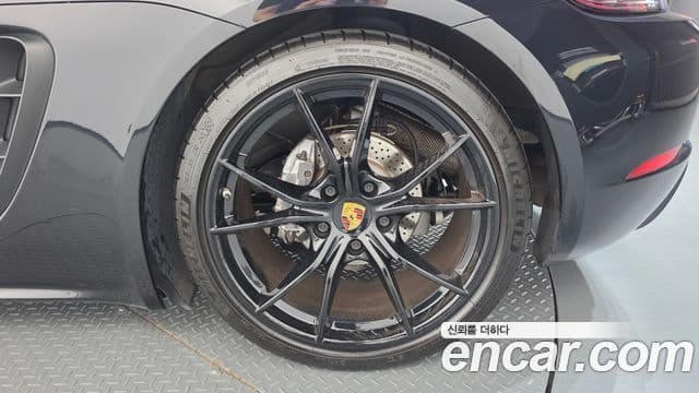 Porsche 718 Boxster 2018 — Şəkil 5/35
