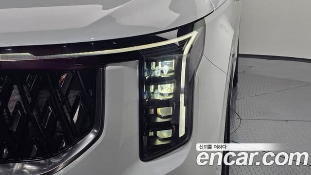 Kia Carnival 2025 — Şəkil 29/36