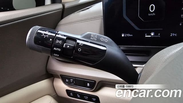 Kia Carnival 2025 — Şəkil 27/36