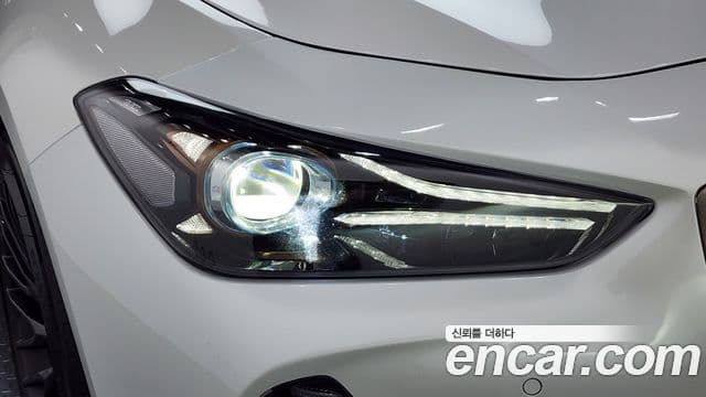 Genesis G70 2019 — ფოტო 30/38