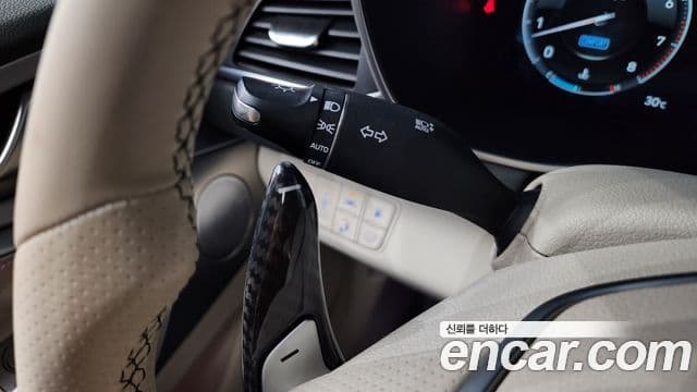 Genesis G70 2019 — ფოტო 32/38