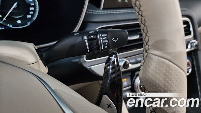 Genesis G70 2019 — ფოტო 18/38