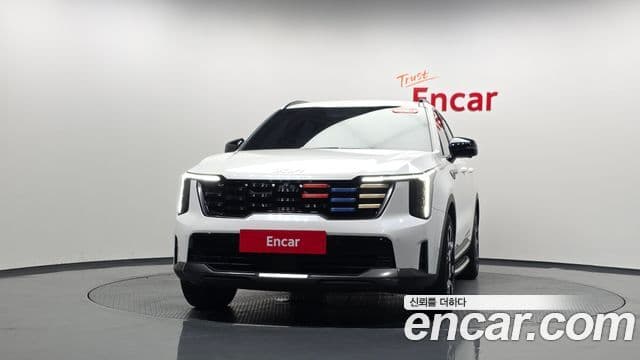 Kia Sorento 2023 — Фото 3/20