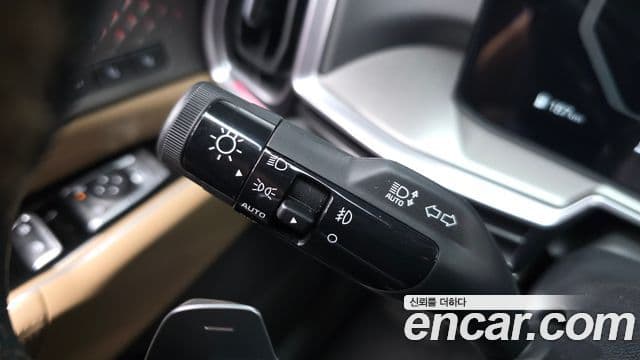 Kia Sorento 2023 — Photo 6/36