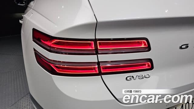 Genesis GV80 2022 — ფოტო 20/35
