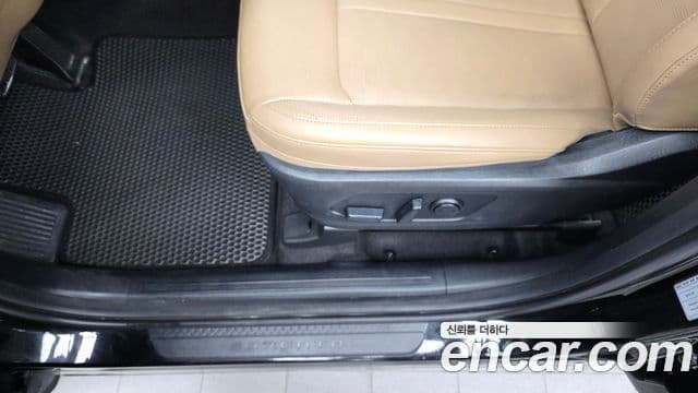 Kia Sorento 2024 — ფოტო 24/33
