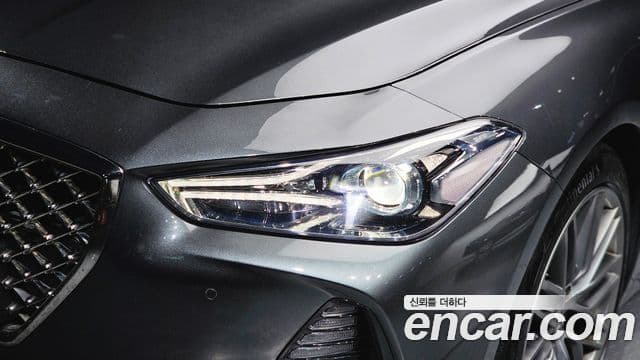 Genesis G70 2018 — ფოტო 9/37