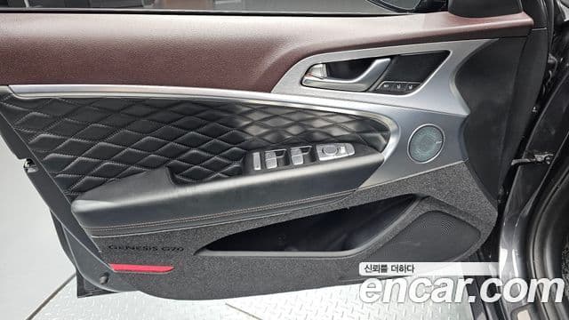 Genesis G70 2018 — ფოტო 7/37