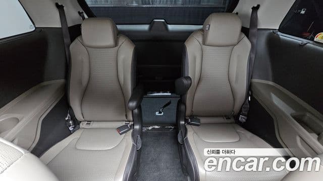 Kia Carnival 2024 — Фото 12/20
