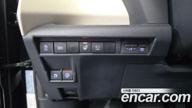Toyota Sienna 2023 — Фото 13/20