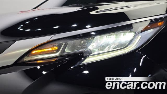 Toyota Sienna 2023 — ფოტო 14/35