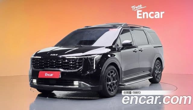 Kia Carnival 2025 — Фото 1/20