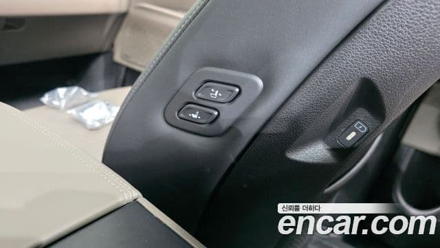 Kia Carnival 2025 — Photo 33/35