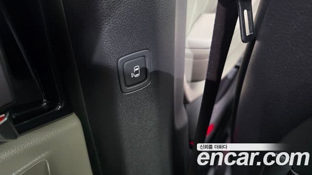 Kia Carnival 2025 — Photo 17/35