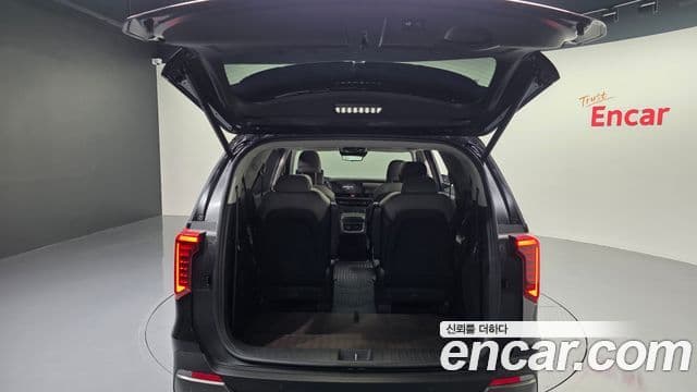 Kia Carnival 2025 — Photo 27/35