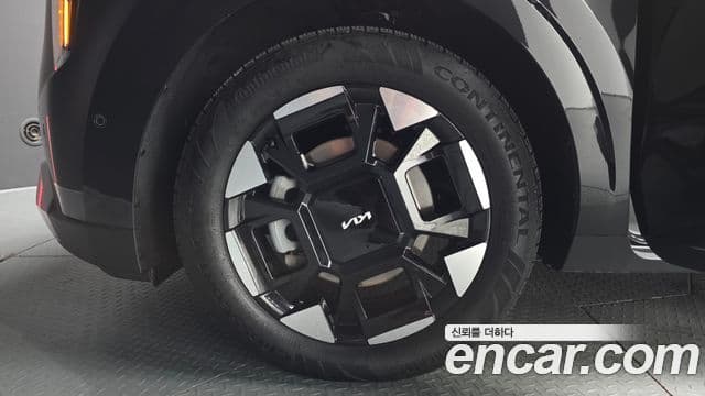 Kia Carnival 2024 — Şəkil 9/41