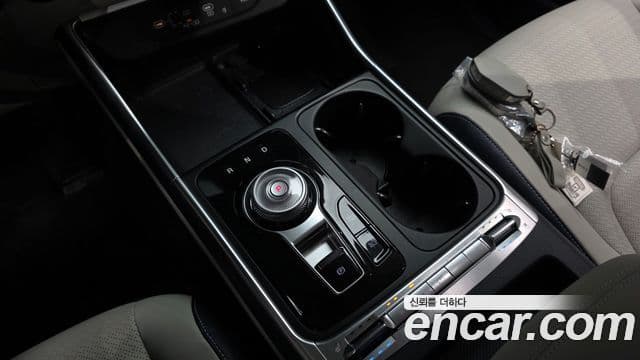 Kia Carnival 2024 — Şəkil 18/41