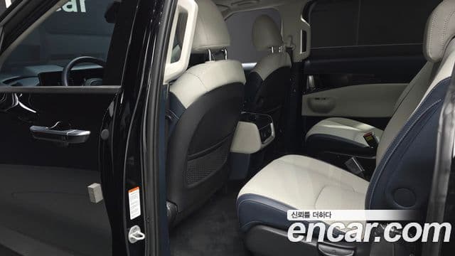 Kia Carnival 2024 — Şəkil 24/41