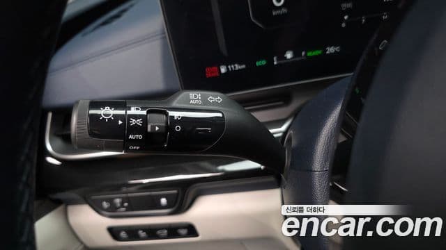 Kia Carnival 2024 — Şəkil 39/41