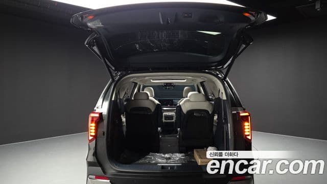 Kia Carnival 2024 — Şəkil 13/41