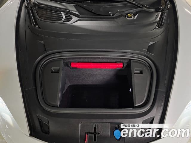 Porsche Taycan 2022 — Photo 12/19