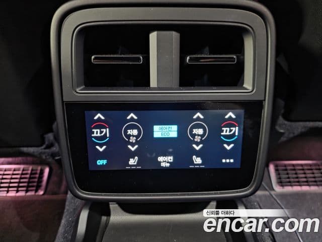 Porsche Taycan 2022 — Photo 15/19