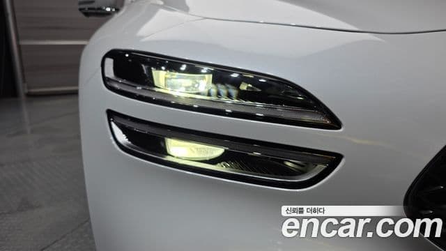 Genesis G70 2022 — ფოტო 17/34
