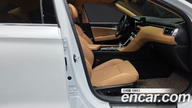 Genesis G70 2022 — ფოტო 12/34