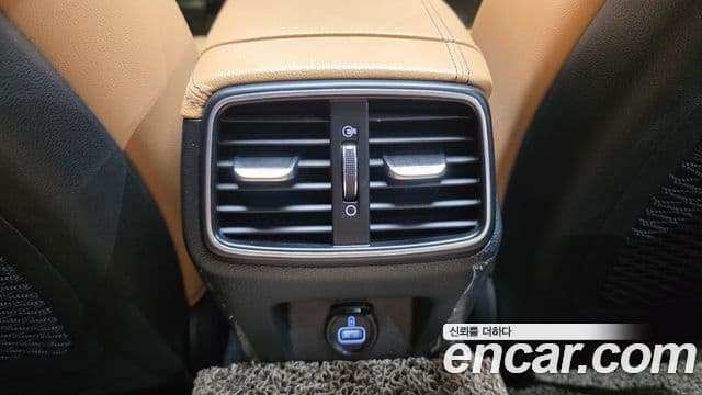Genesis G70 2022 — ფოტო 26/34