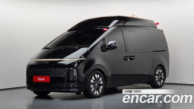 Hyundai Staria 2021 — Фото 1/20
