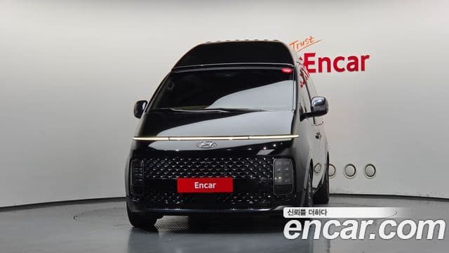 Hyundai Staria 2021 — Фото 3/20