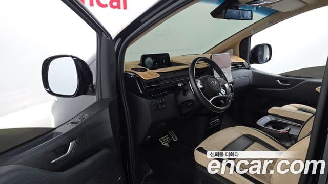 Hyundai Staria 2021 — Фото 10/20