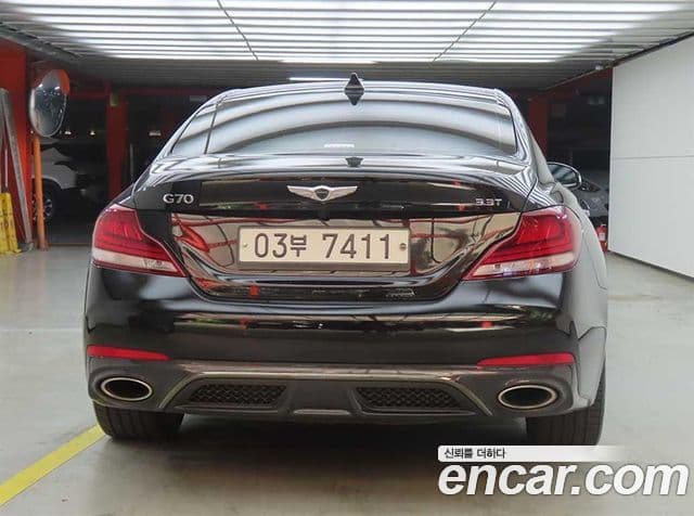 Genesis G70 2018 — ფოტო 14/20