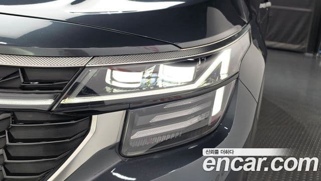 Kia Seltos 2025 — ფოტო 16/32
