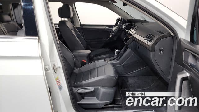 Volkswagen Tiguan Allspace 2024 — Photo 11/36
