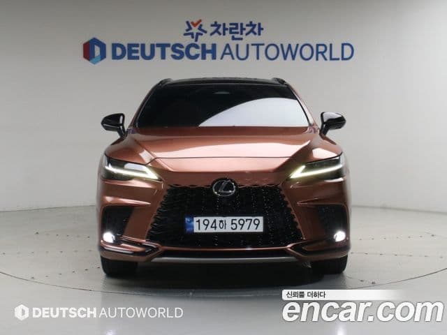 Lexus RX500h 2023 — ფოტო 4/20