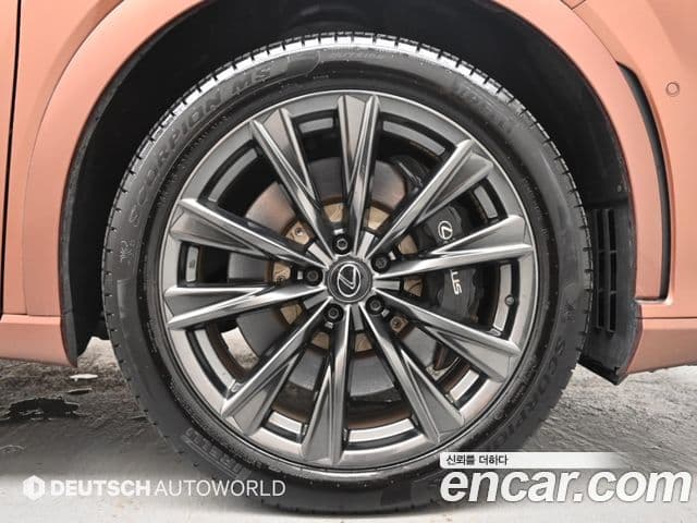 Lexus RX500h 2023 — ფოტო 10/20