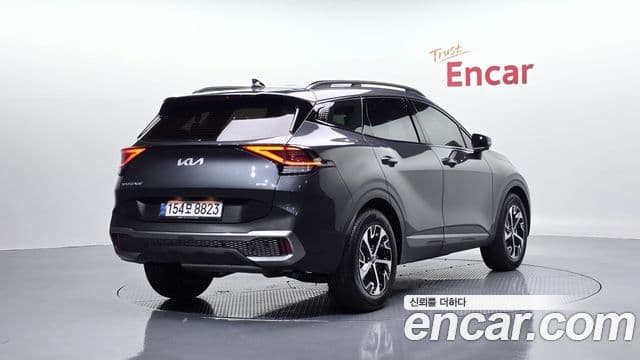 Kia Sportage 2023 — Фото 2/20