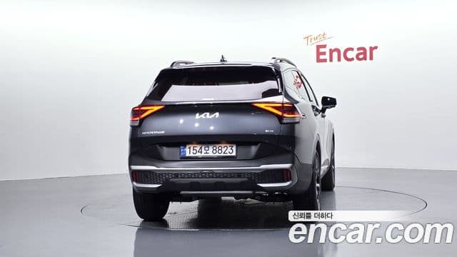 Kia Sportage 2023 — Фото 4/20