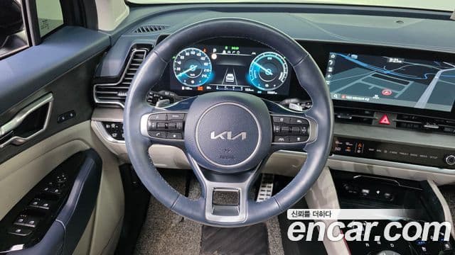 Kia Sportage 2023 — Фото 13/20